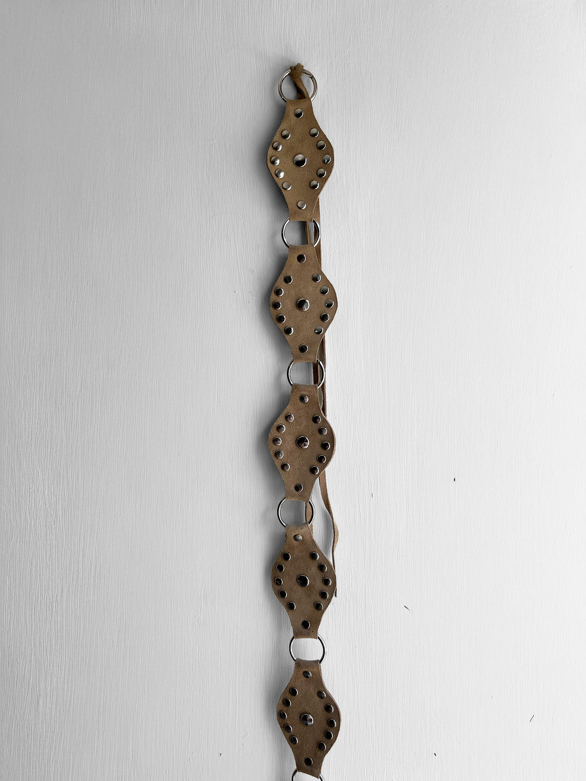 CINTO CADENA BEIGE