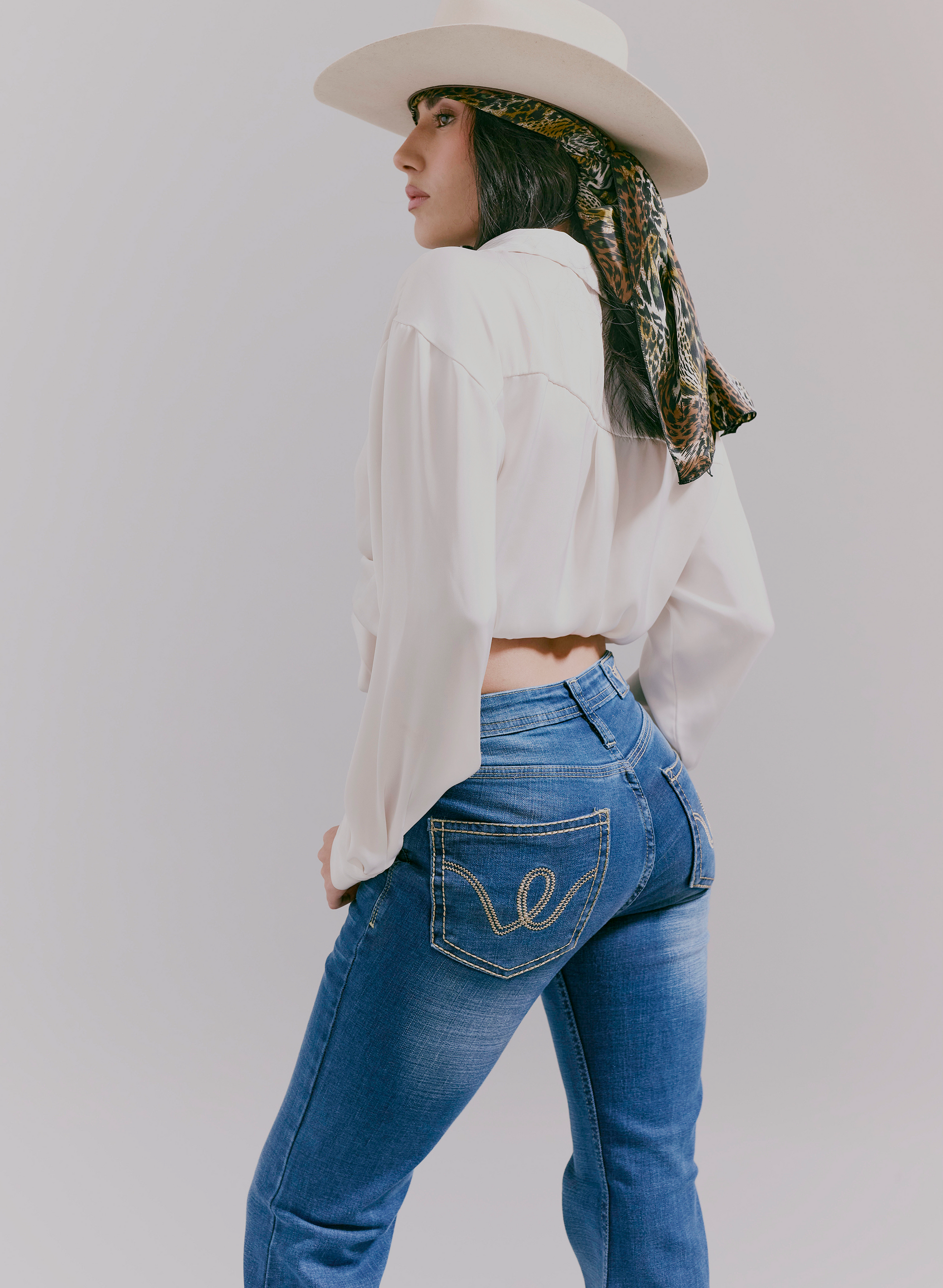JEANS ÍNDIGO
